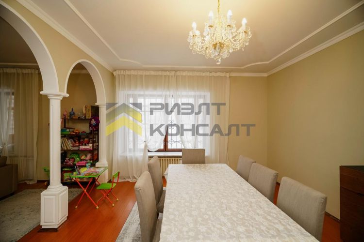 Дом, 483м², 11 соток, 2 этажа, 6 комн., стены: Кирпич миниатюра 9