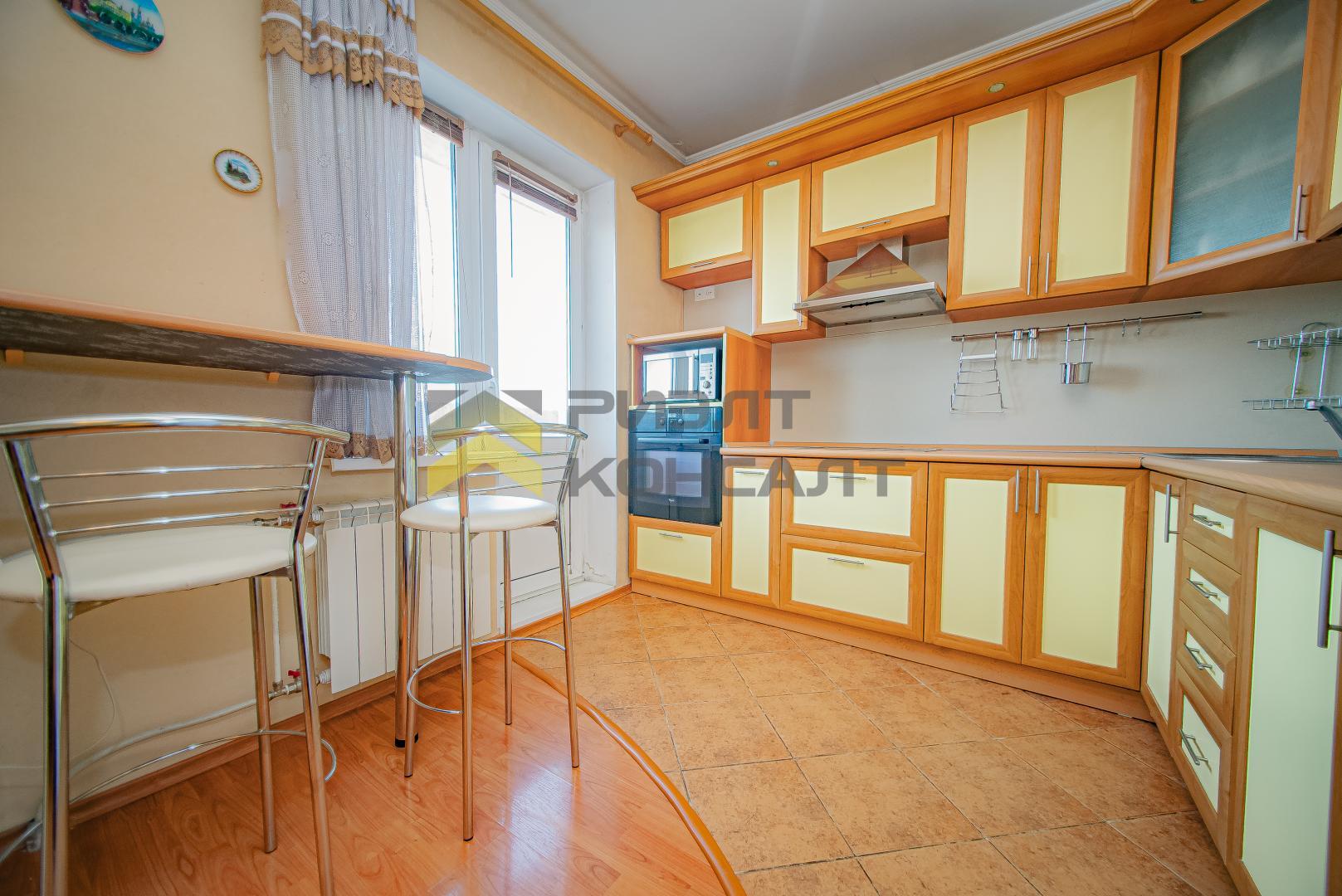 3-комн. квартира, Вторичка, 81.40м², 10/10 этаж