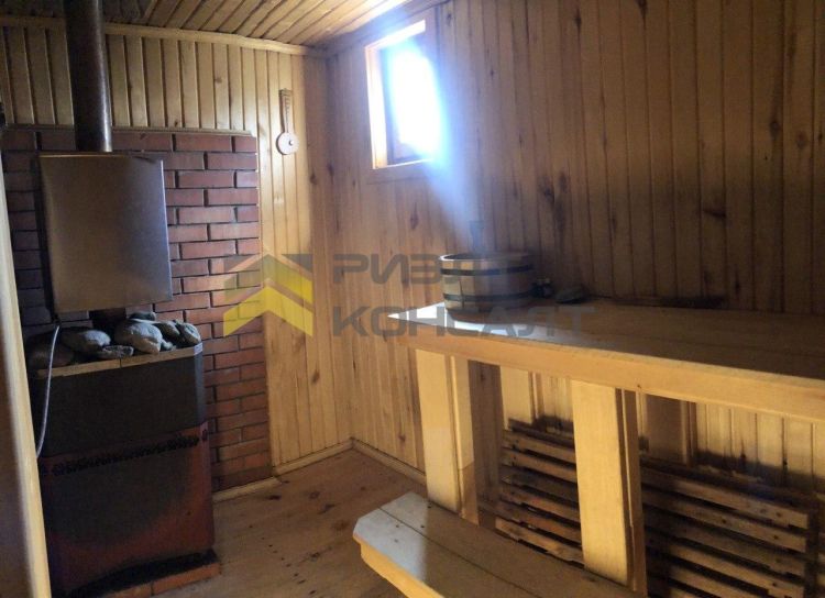 Дача, 50м², 4.60 соток, 3 этажа, 3 комн., стены: Кирпич миниатюра 34