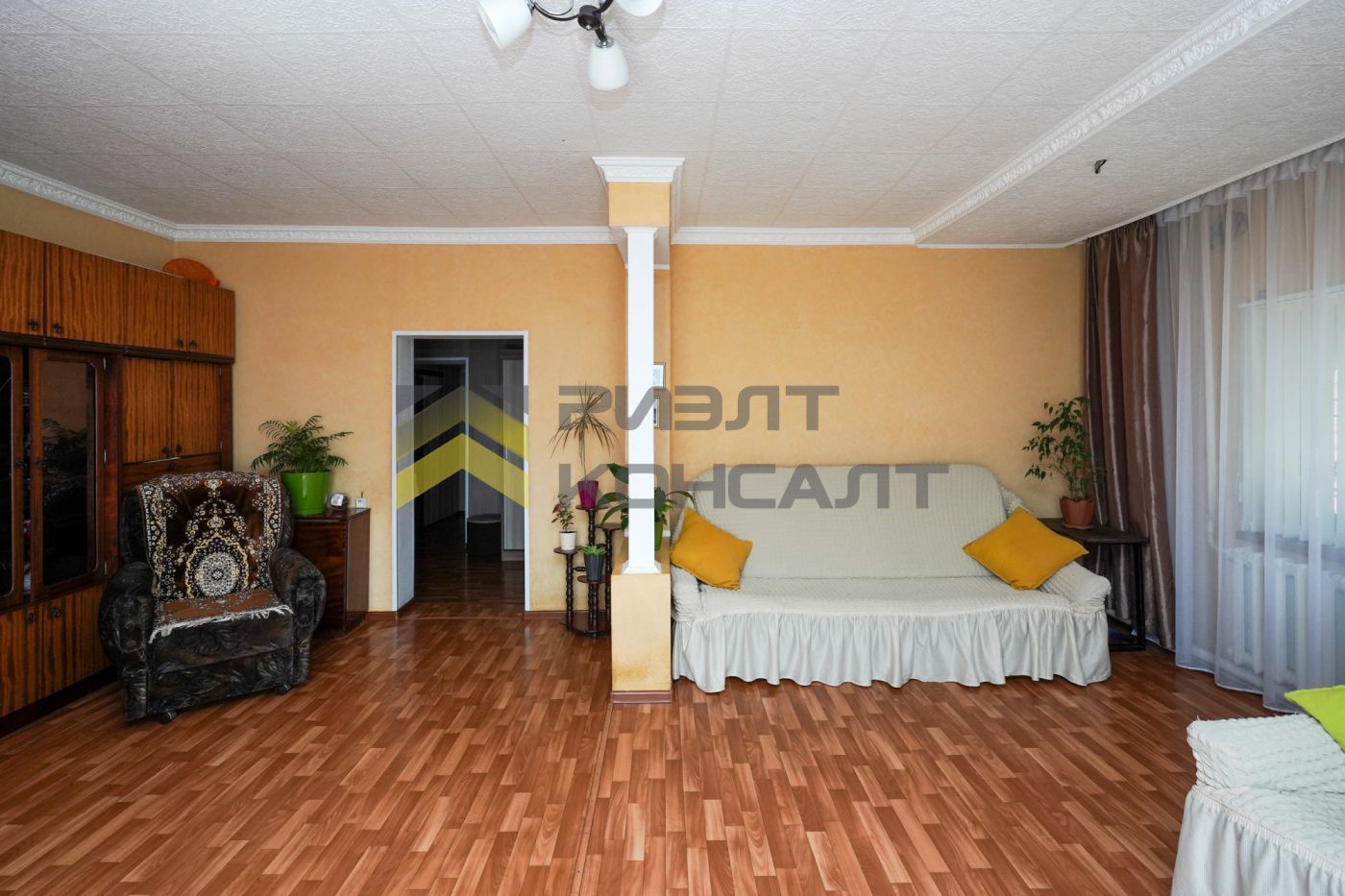 Дом, 230.50м², 5.20 соток, 2 этажа, 4 комн., стены: Кирпич миниатюра 6