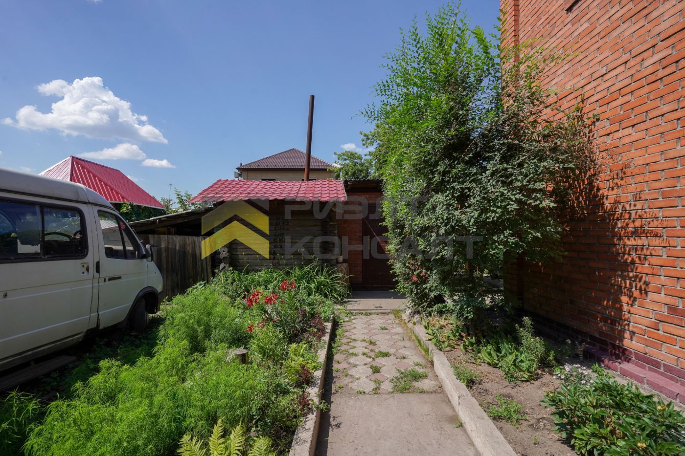 Дом, 230.50м², 5.20 соток, 2 этажа, 4 комн., стены: Кирпич миниатюра 34