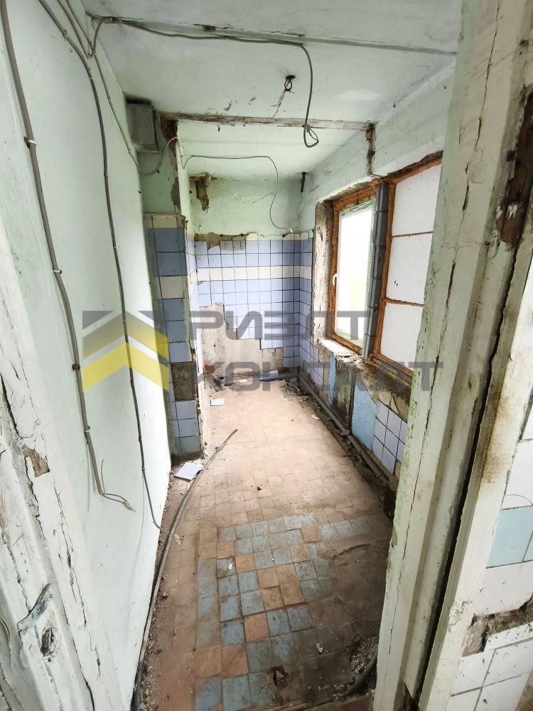 3-комн. квартира, Вторичка, 105.50м², 1/4 этаж миниатюра 8