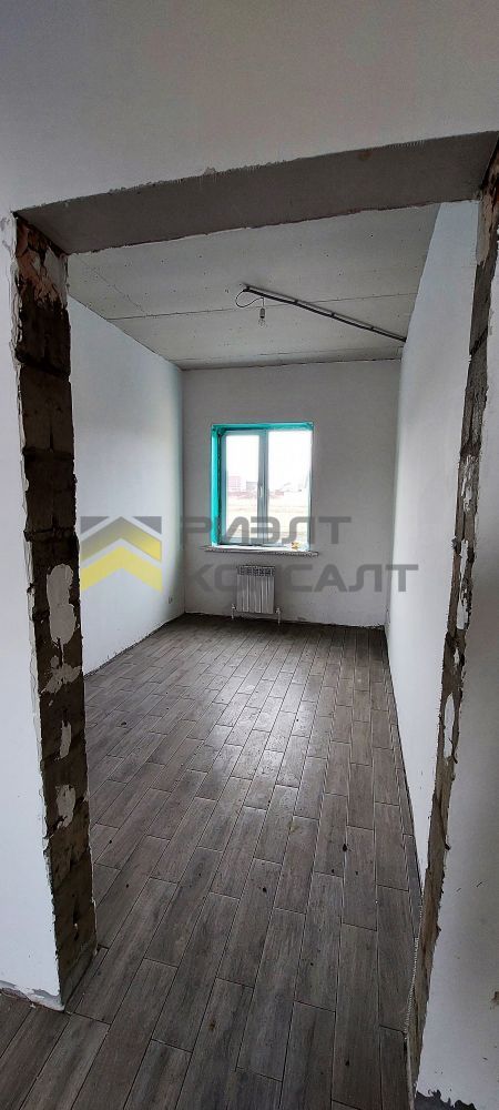 Дом, 135м², 7.50 соток, 2 этажа, 4 комн., стены: Кирпич миниатюра 15