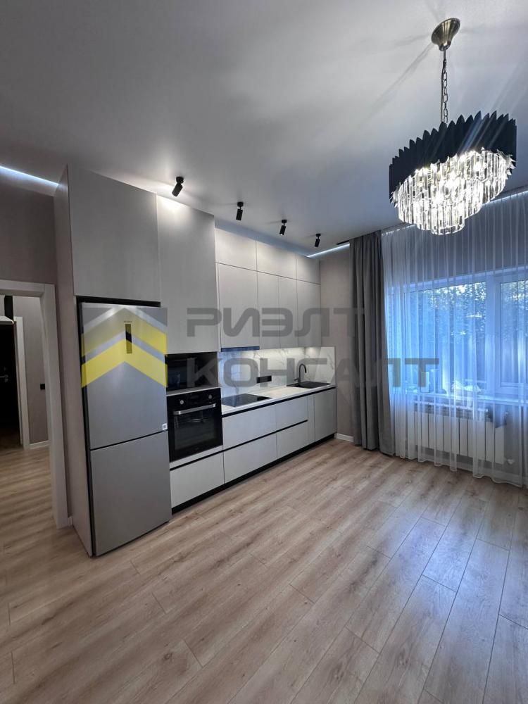 Дом, 180.80м², 11.10 соток, 1 этаж, 3 комн., стены: Кирпич миниатюра 4