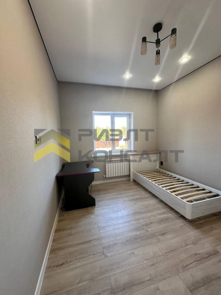 Дом, 180.80м², 11.10 соток, 1 этаж, 3 комн., стены: Кирпич миниатюра 5