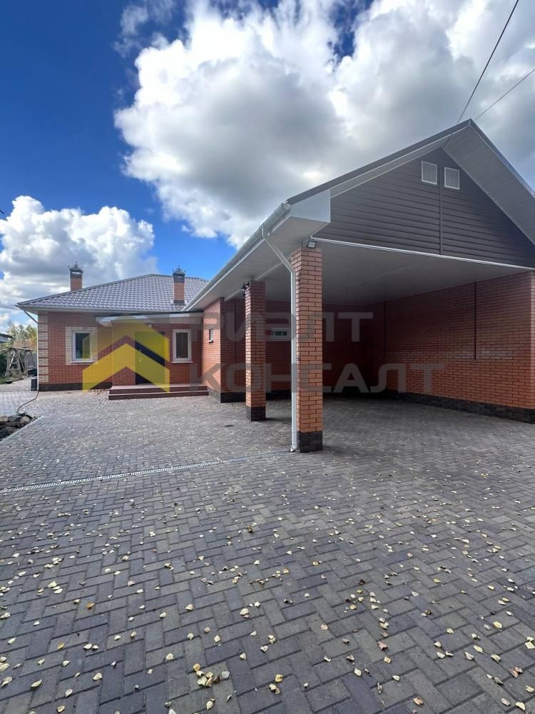 Дом, 180.80м², 11.10 соток, 1 этаж, 3 комн., стены: Кирпич миниатюра 13