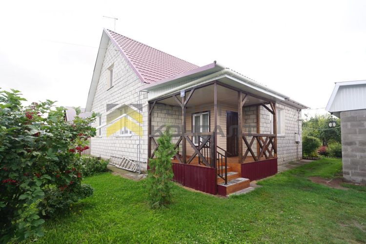 Дом, 120м², 13.75 соток, 2 этажа, 4 комн., стены: Пеноблоки