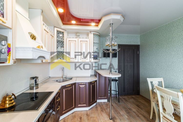 3-комн. квартира, Вторичка, 80м², 1/5 этаж
