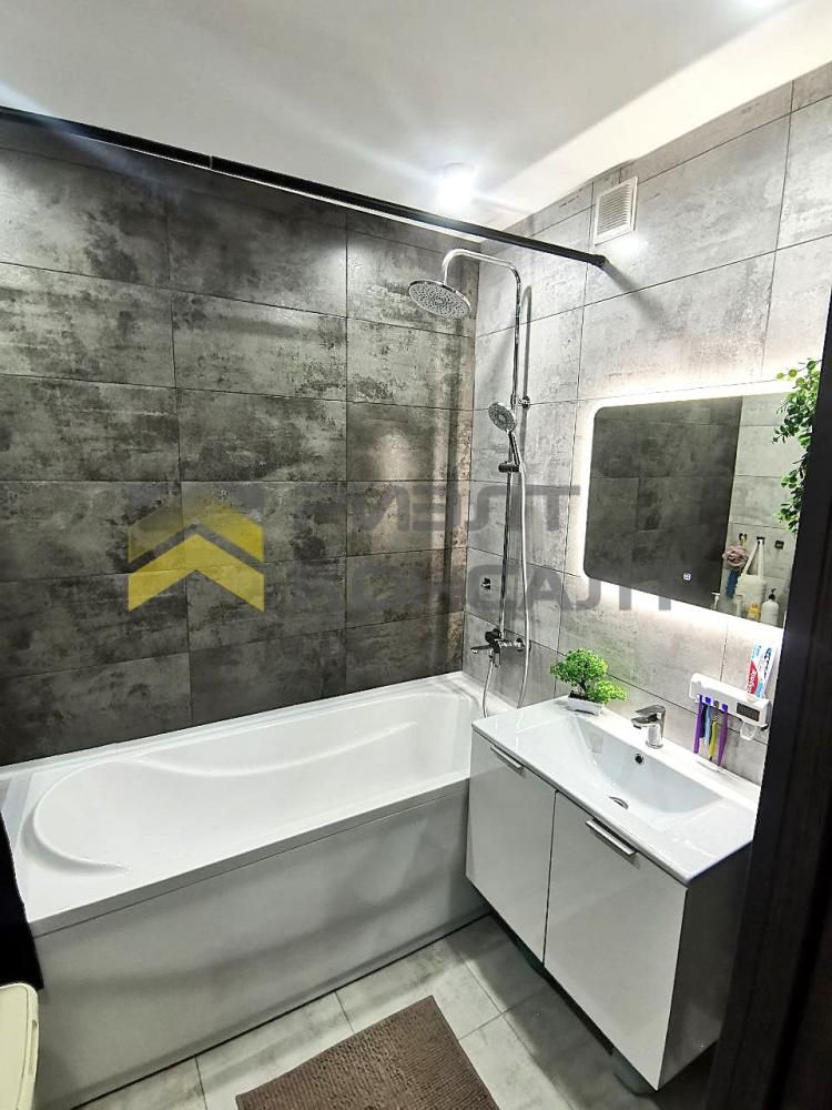 3-комн. квартира, Вторичка, 80м², 1/5 этаж миниатюра 10