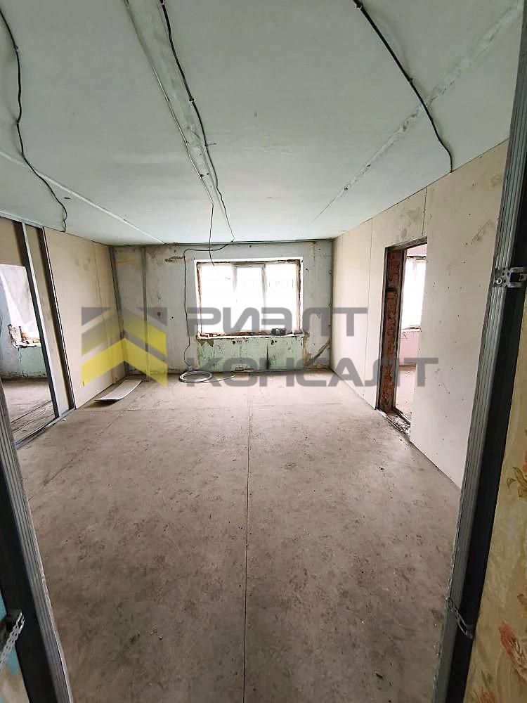 3-комн. квартира, Вторичка, 105.50м², 1/4 этаж миниатюра 2