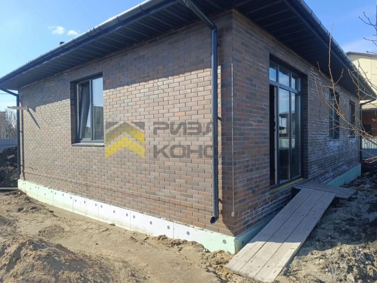 Дом, 93м², 8 соток, 1 этаж, 3 комн., стены: Кирпич миниатюра 3