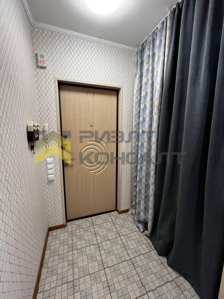 3-комн. квартира, Вторичка, 77м², 1/10 этаж миниатюра 2