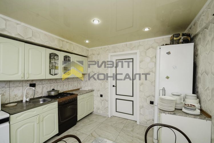 Коттедж, 448м², 5 соток, 2 этажа, 5 комн., стены: Кирпич миниатюра 25