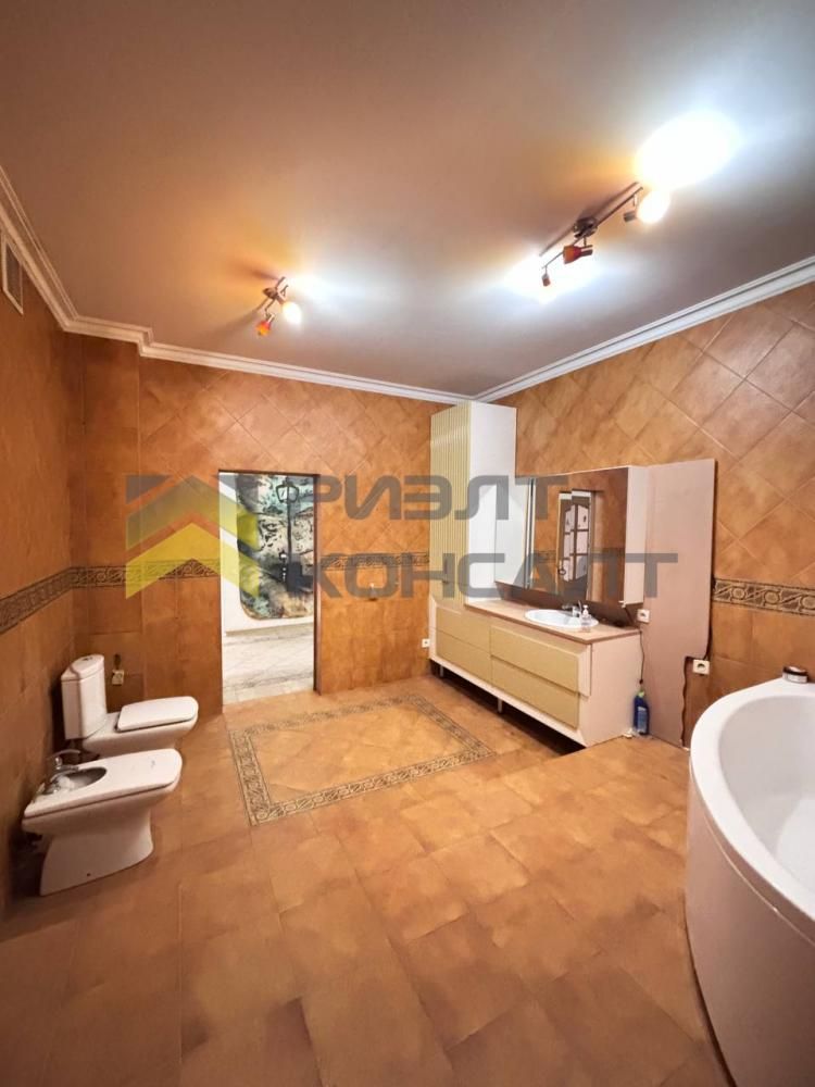 4-комн. квартира, Вторичка, 244.50м², 7/10 этаж миниатюра 30