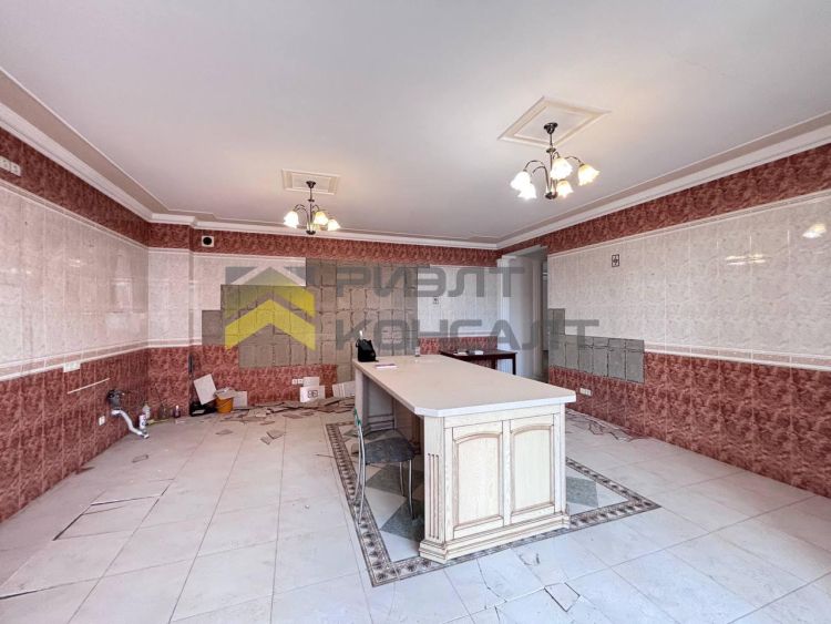 4-комн. квартира, Вторичка, 244.50м², 7/10 этаж миниатюра 25