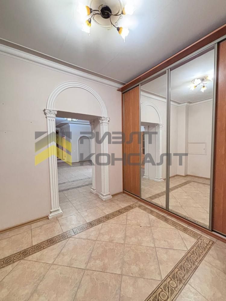 4-комн. квартира, Вторичка, 244.50м², 7/10 этаж миниатюра 35