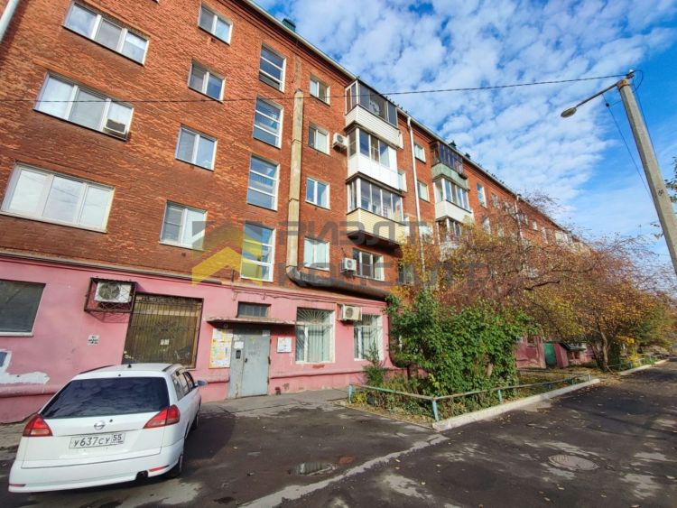 2-комн. квартира, Вторичка, 41.90м², 2/5 этаж