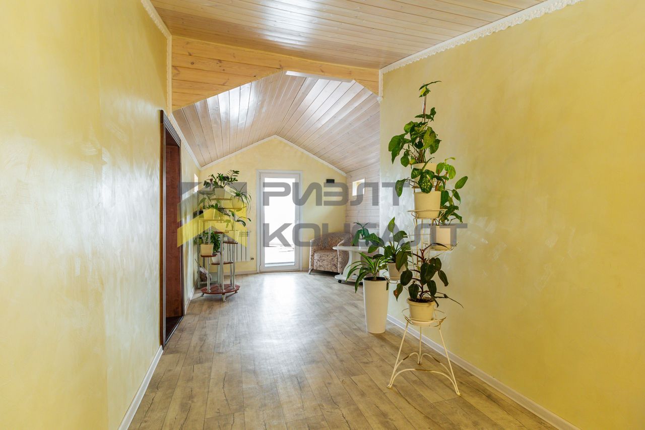 Дом, 185м², 14 соток, 2 этажа, 4 комн., стены: Кирпич миниатюра 15