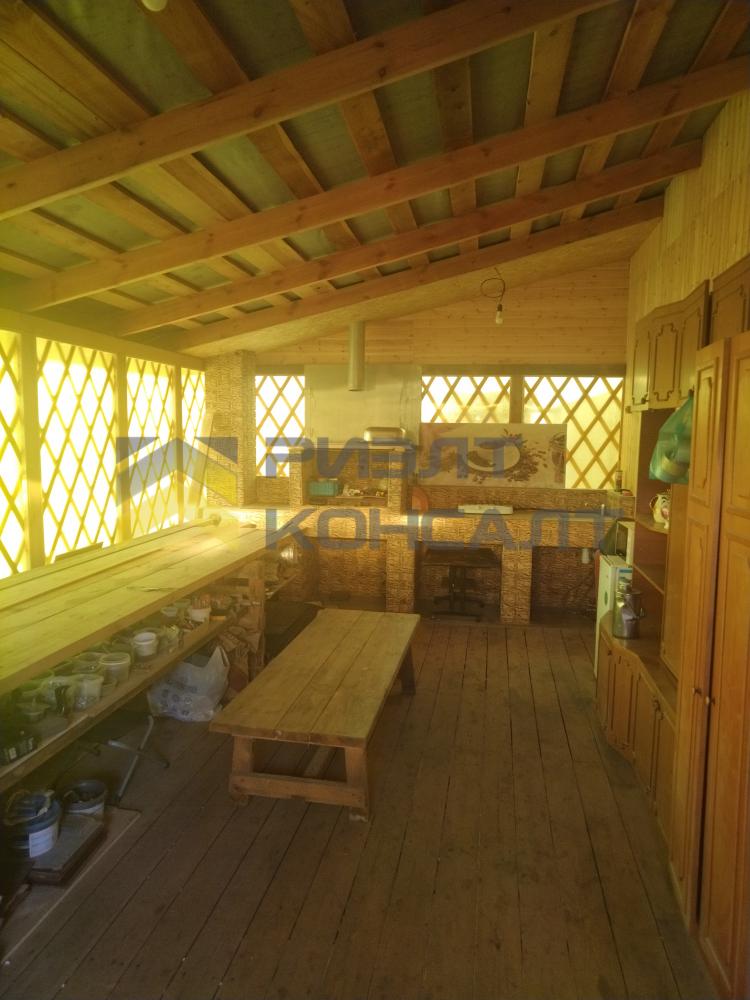 Дом, 185м², 14 соток, 2 этажа, 4 комн., стены: Кирпич миниатюра 46