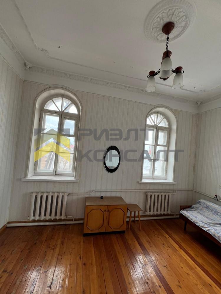 Коттедж, 262.70м², 26 соток, 2 этажа, 8 комн., стены: Кирпич миниатюра 12
