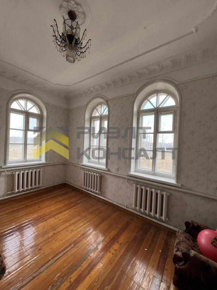 Коттедж, 262.70м², 26 соток, 2 этажа, 8 комн., стены: Кирпич миниатюра 14