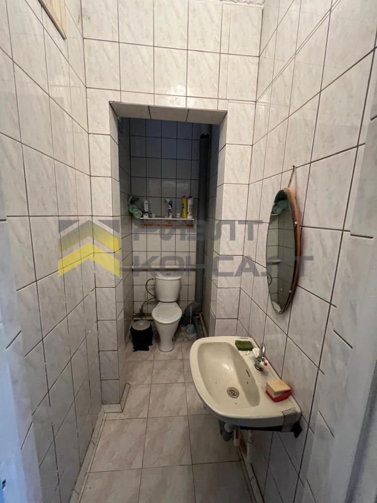 Коттедж, 262.70м², 26 соток, 2 этажа, 8 комн., стены: Кирпич миниатюра 32