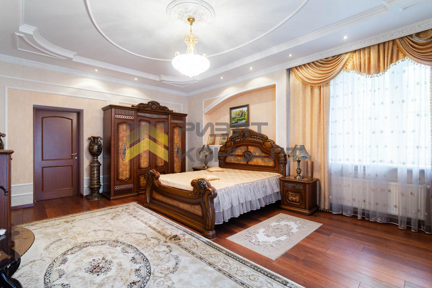Коттедж, 530м², 15 соток, 2 этажа, 8 комн., стены: Кирпич миниатюра 18