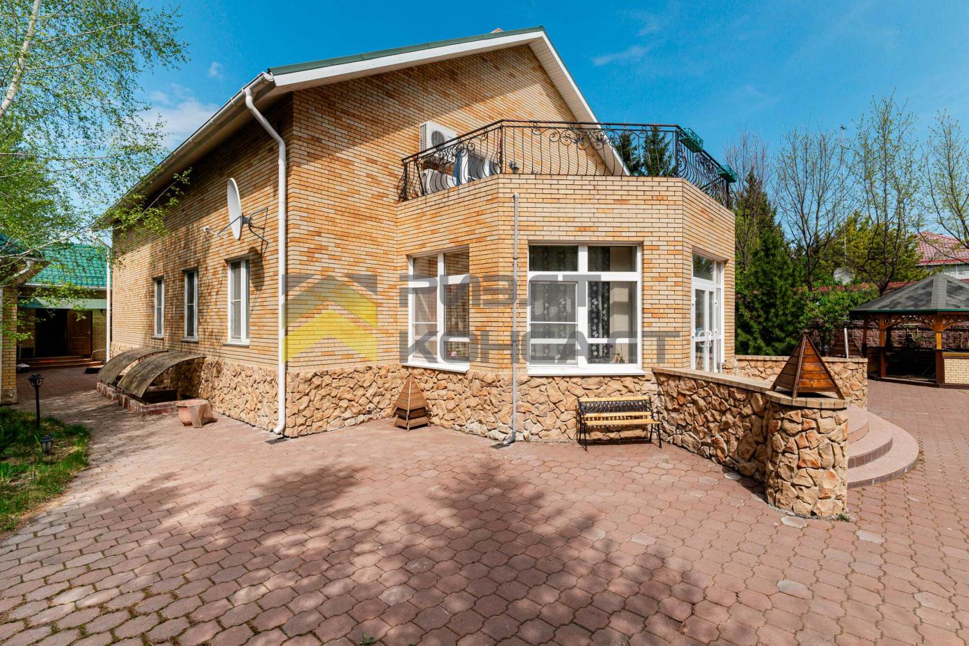 Коттедж, 530м², 15 соток, 2 этажа, 8 комн., стены: Кирпич миниатюра 37
