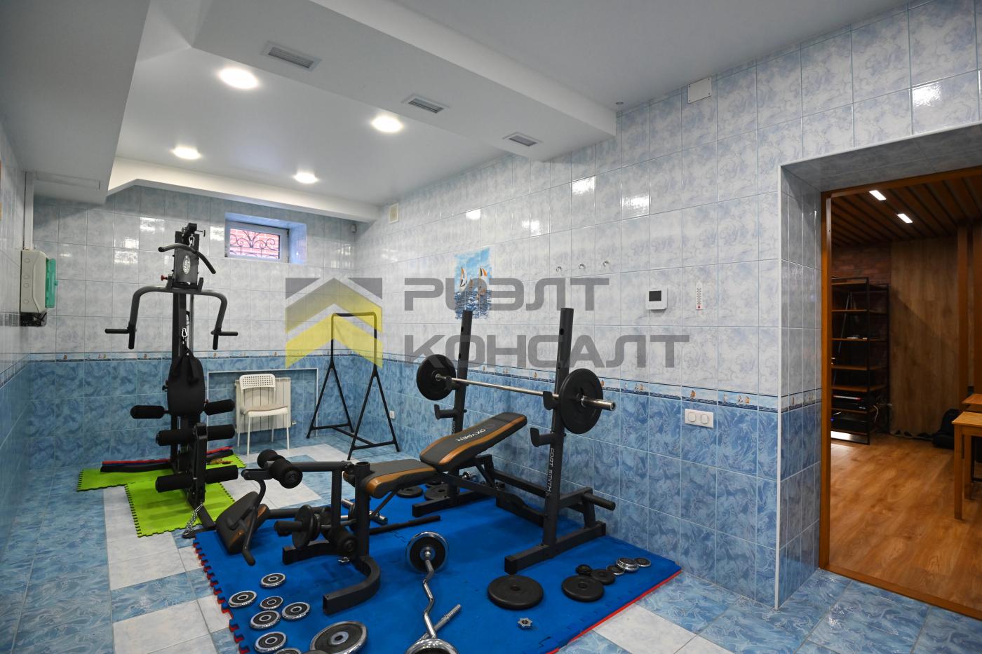 Коттедж, 300м², 8.50 соток, 3 этажа, 6 комн., стены: Кирпич миниатюра 12