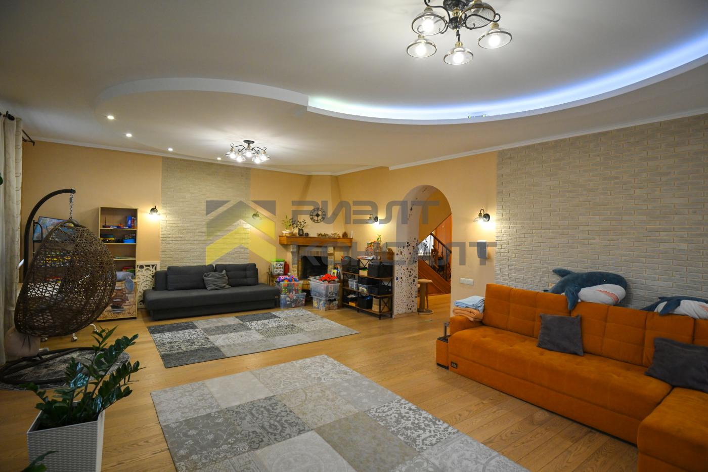 Коттедж, 300м², 8.50 соток, 3 этажа, 6 комн., стены: Кирпич миниатюра 17
