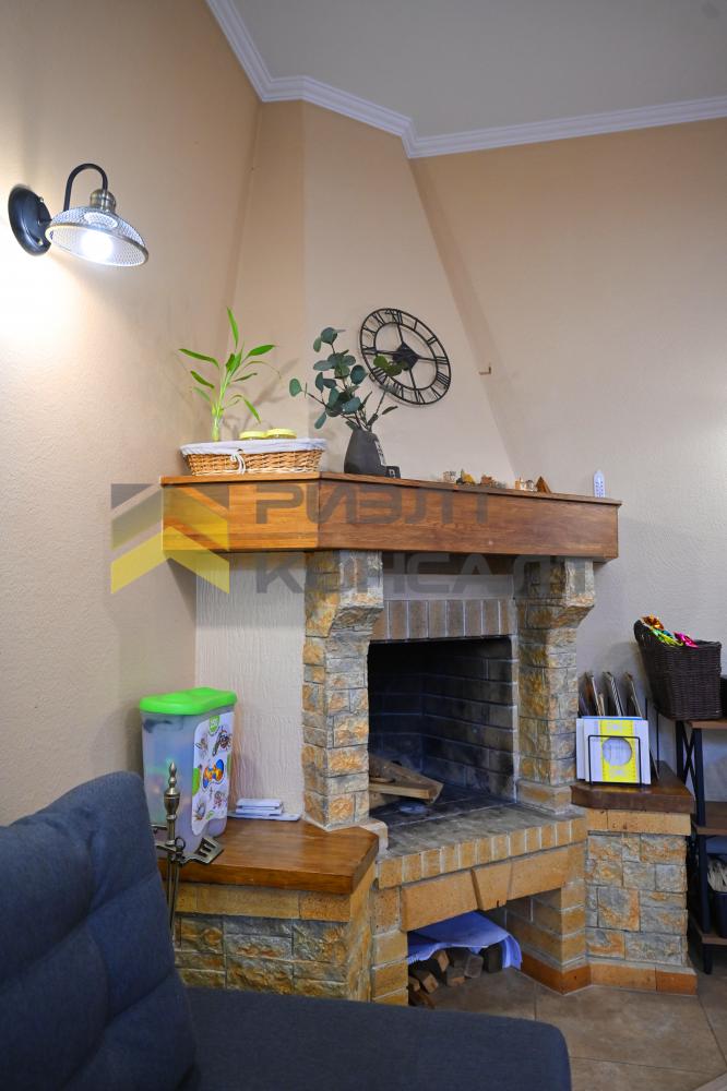 Коттедж, 300м², 8.50 соток, 3 этажа, 6 комн., стены: Кирпич миниатюра 18
