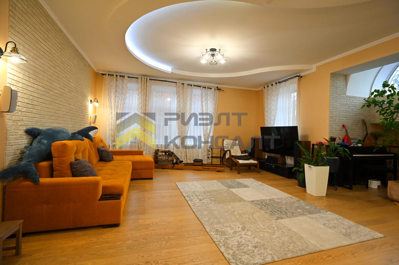 Коттедж, 300м², 8.50 соток, 3 этажа, 6 комн., стены: Кирпич миниатюра 19