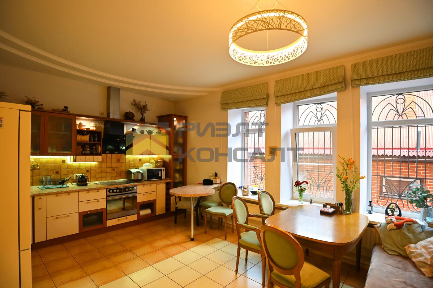 Коттедж, 300м², 8.50 соток, 3 этажа, 6 комн., стены: Кирпич миниатюра 21