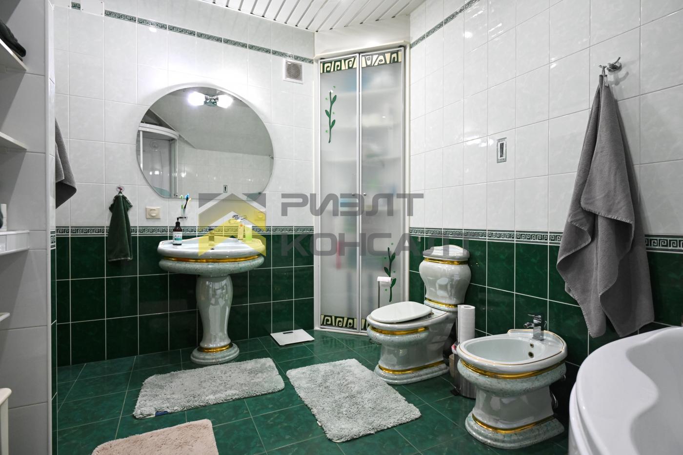 Коттедж, 300м², 8.50 соток, 3 этажа, 6 комн., стены: Кирпич миниатюра 34