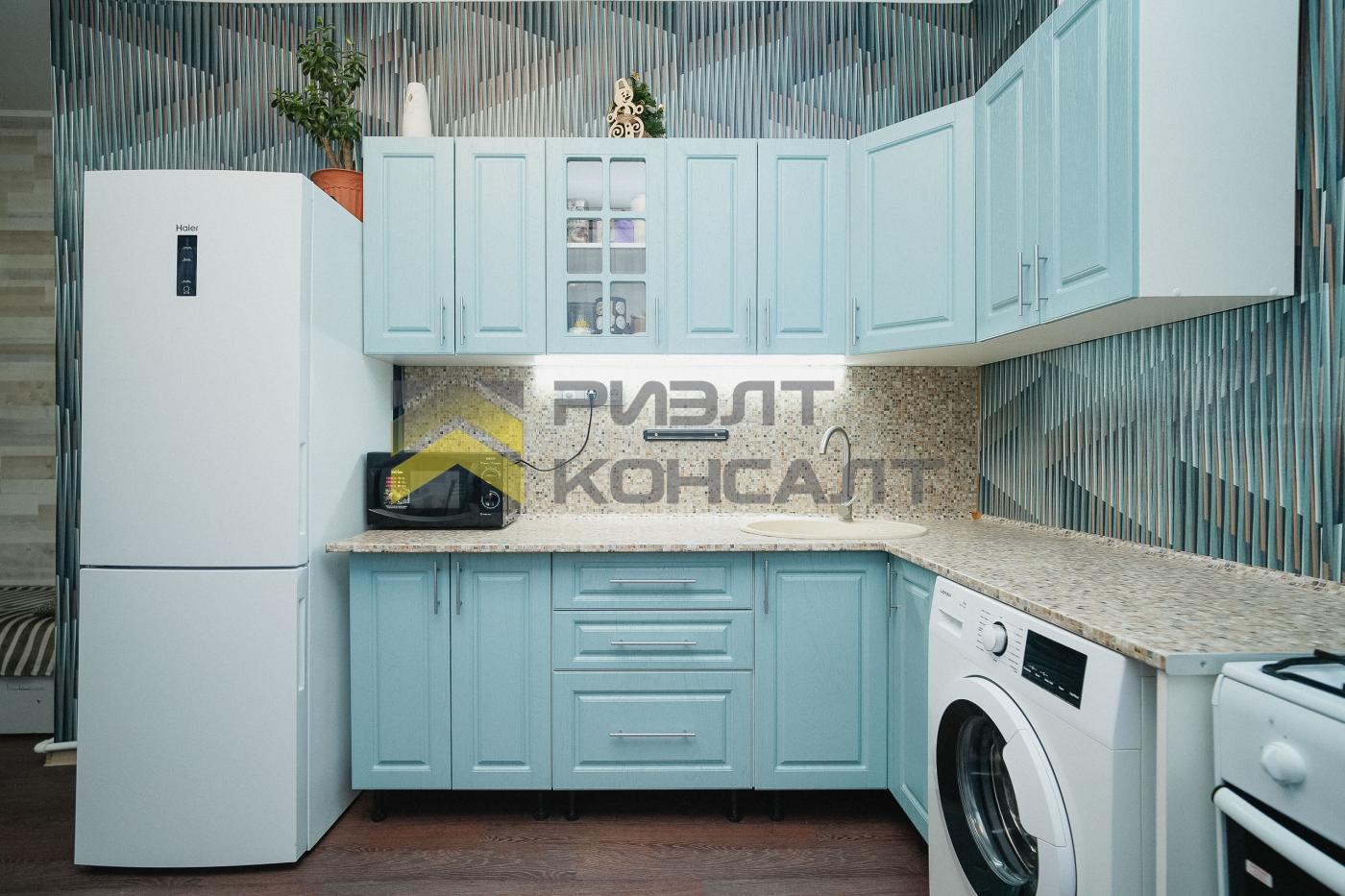 2-комн. квартира, Вторичка, 61м², 2/2 этаж