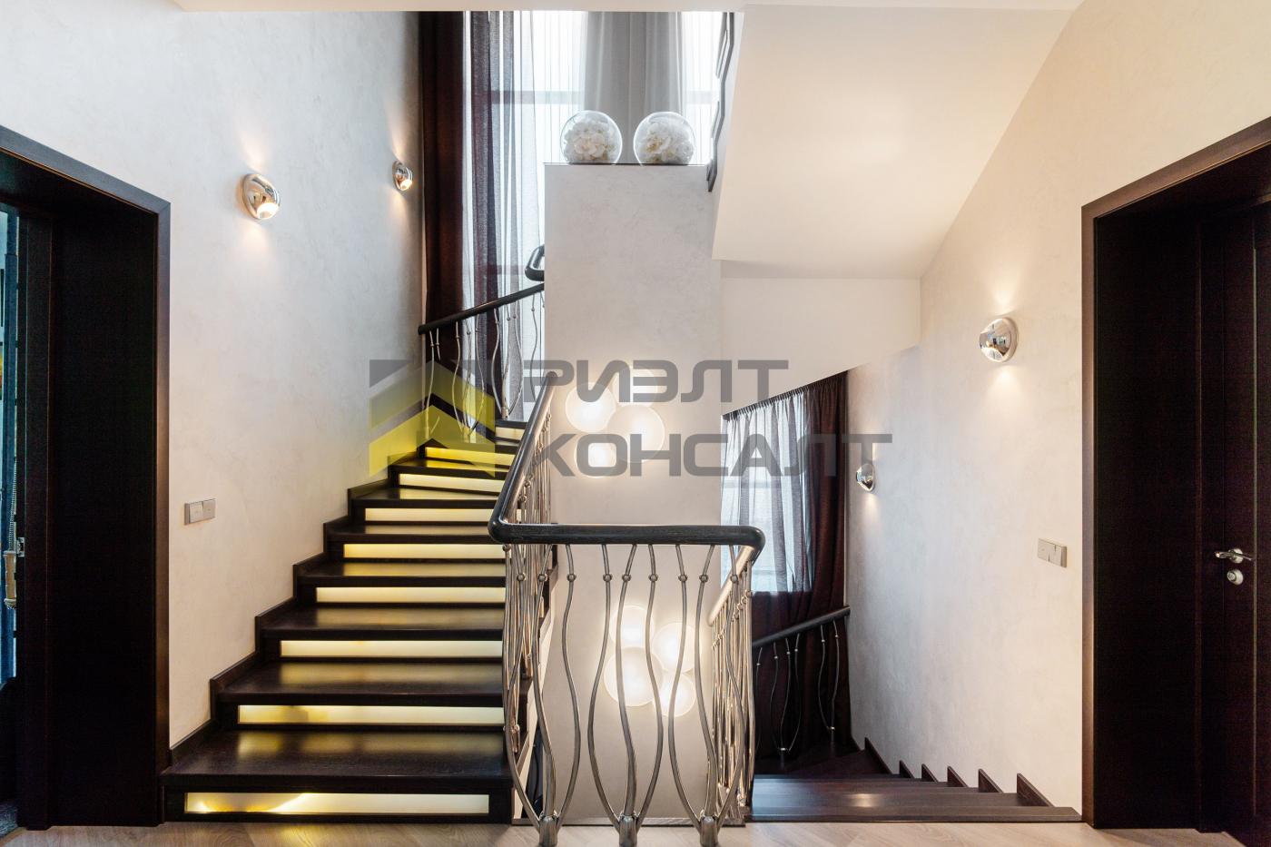 Коттедж, 429.90м², 55 соток, 3 этажа, 5 комн., стены: Кирпич миниатюра 8