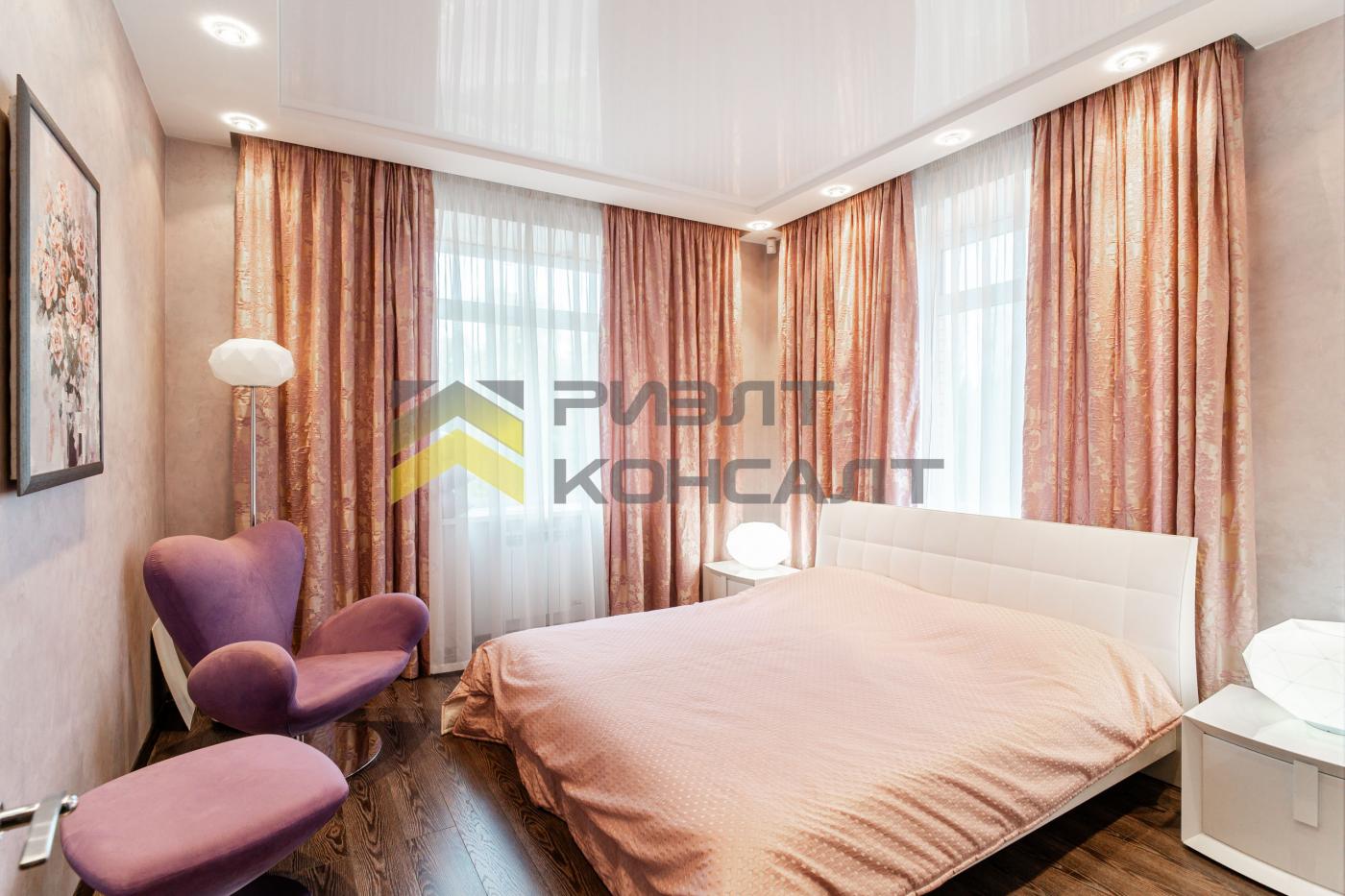 Коттедж, 429.90м², 55 соток, 3 этажа, 5 комн., стены: Кирпич миниатюра 16