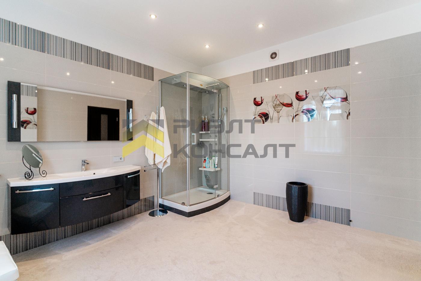 Коттедж, 429.90м², 55 соток, 3 этажа, 5 комн., стены: Кирпич миниатюра 18