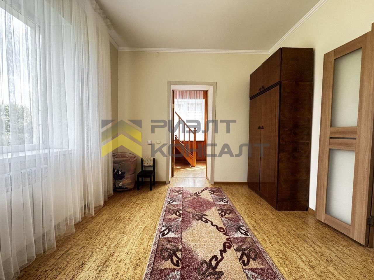 Дом, 72м², 10 соток, 2 этажа, 3 комн., стены: Кирпич миниатюра 9