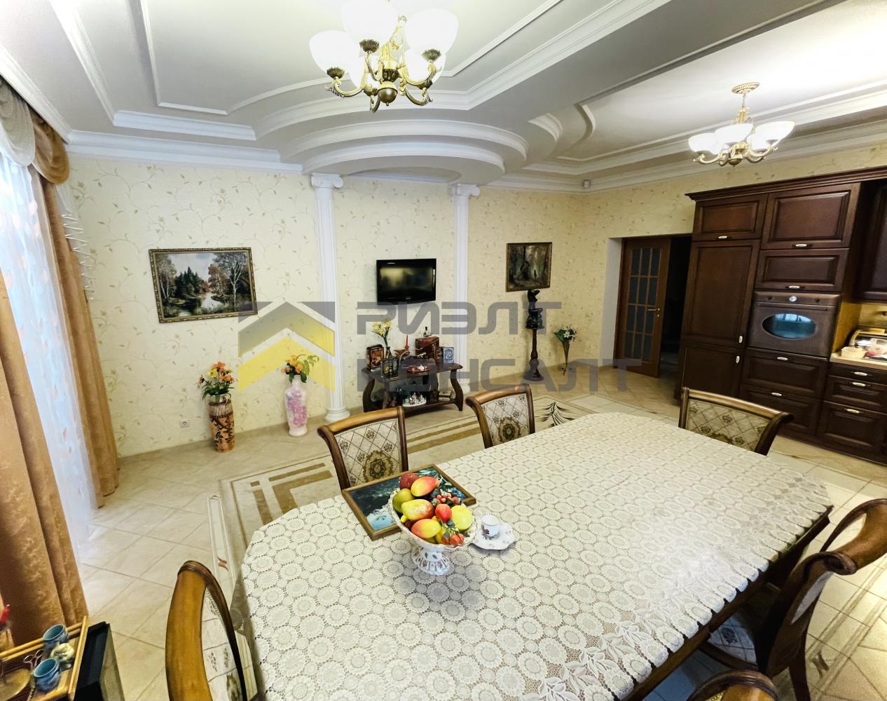 Коттедж, 530м², 15 соток, 2 этажа, 8 комн., стены: Кирпич миниатюра 10