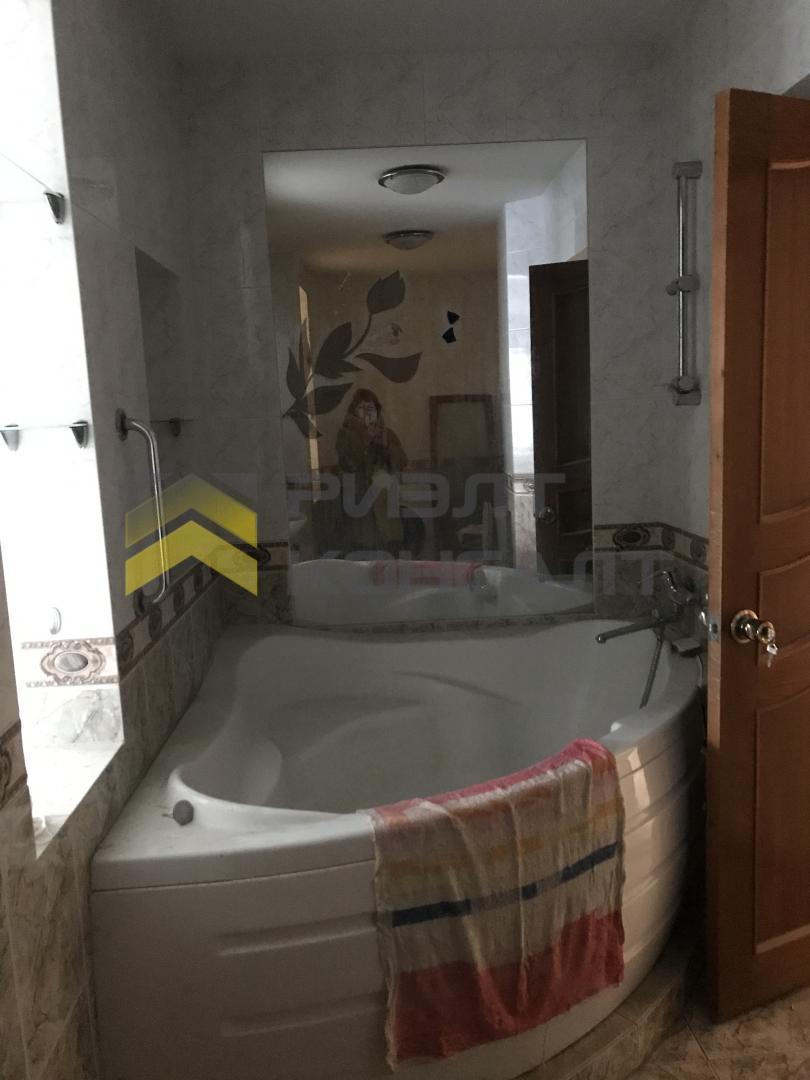 4-комн. квартира, Вторичка, 106м², 3/5 этаж миниатюра 10