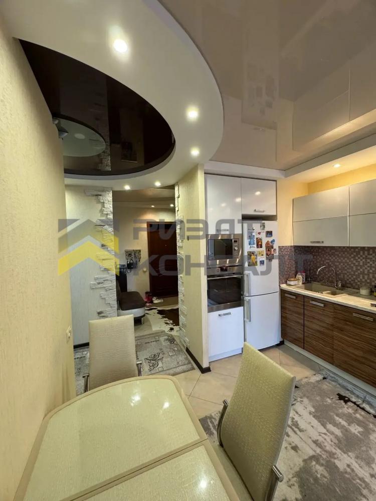 2-комн. квартира, Вторичка, 61.10м², 1/9 этаж миниатюра 5