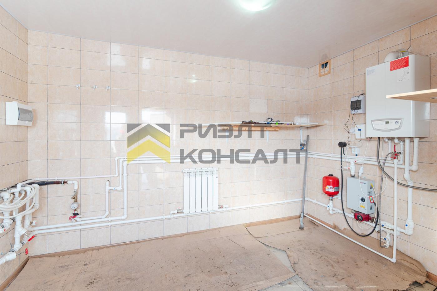 Коттедж, 110м², 12 соток, 2 этажа, 2 комн., стены: Кирпич миниатюра 33