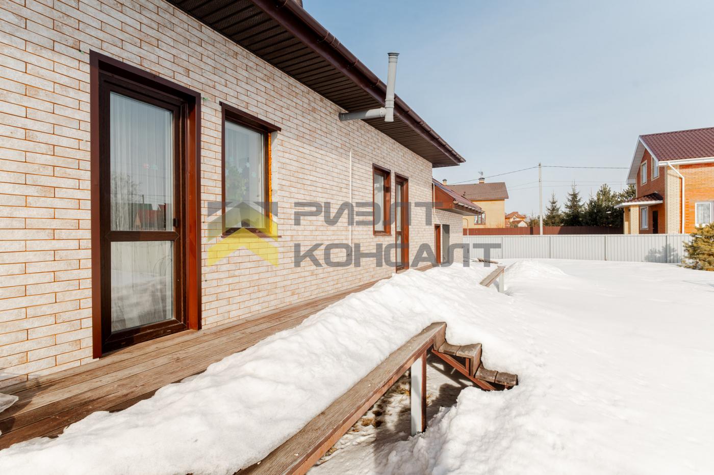 Коттедж, 110м², 12 соток, 2 этажа, 2 комн., стены: Кирпич миниатюра 37