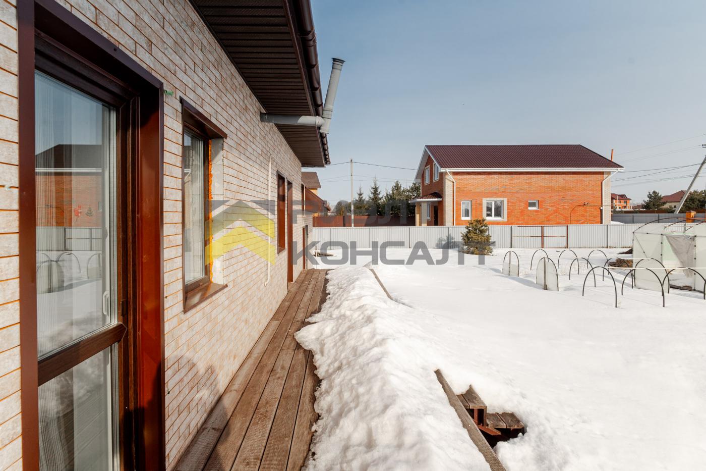 Коттедж, 110м², 12 соток, 2 этажа, 2 комн., стены: Кирпич миниатюра 43