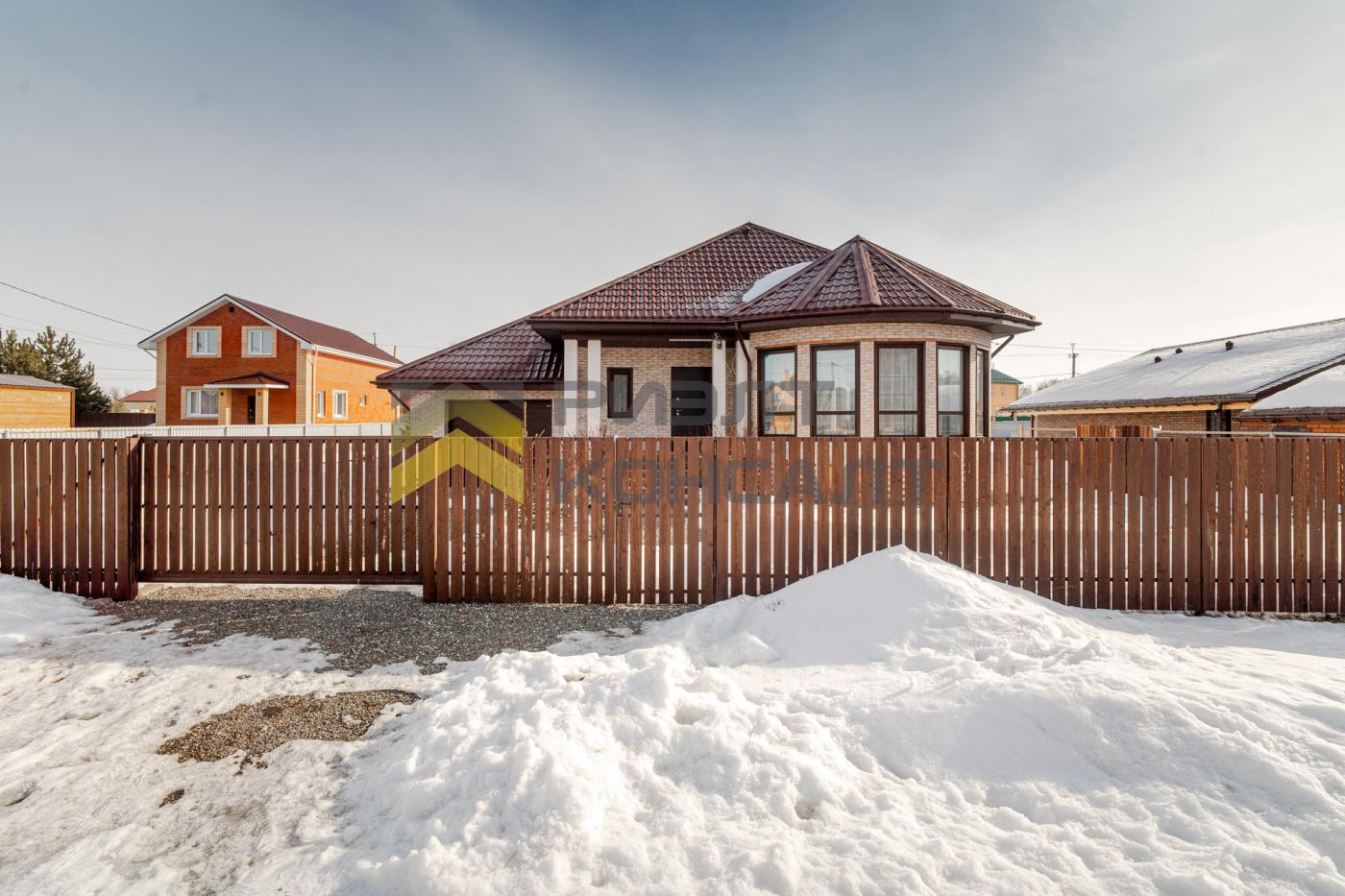 Коттедж, 110м², 12 соток, 2 этажа, 2 комн., стены: Кирпич миниатюра 45