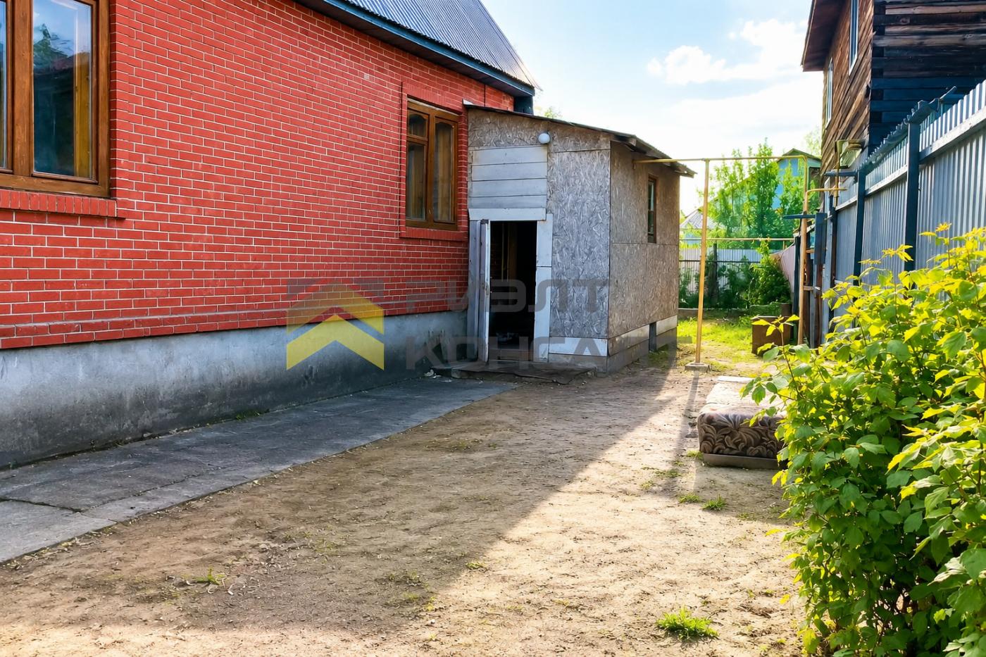 Дом, 174.20м², 3.10 соток, 2 этажа, 5 комн., стены: Брус миниатюра 15
