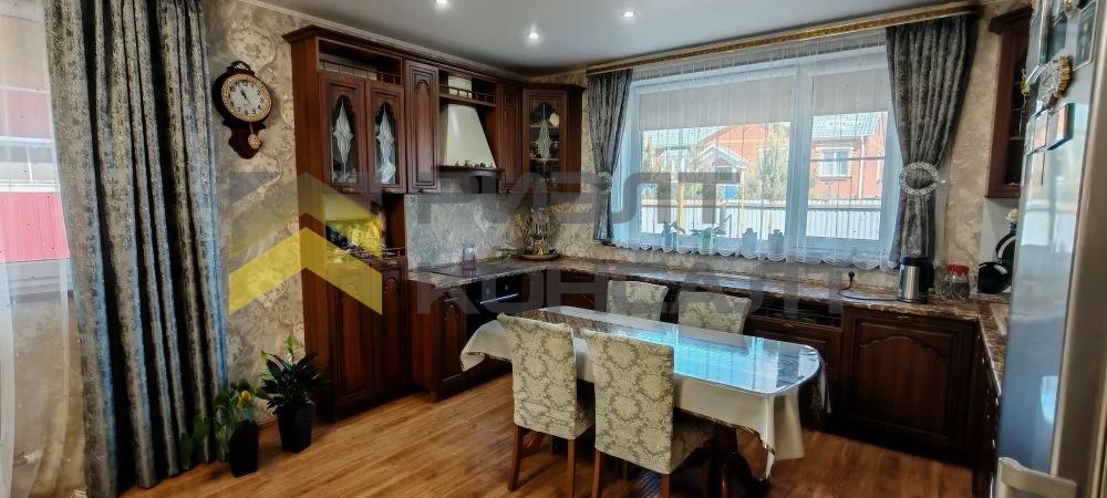 Дом, 159м², 10 соток, 2 этажа, 3 комн., стены: Кирпич миниатюра 25