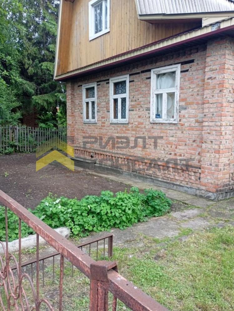 Дача, 36м², 5 соток, 2 этажа, 3 комн., стены: Кирпич миниатюра 2