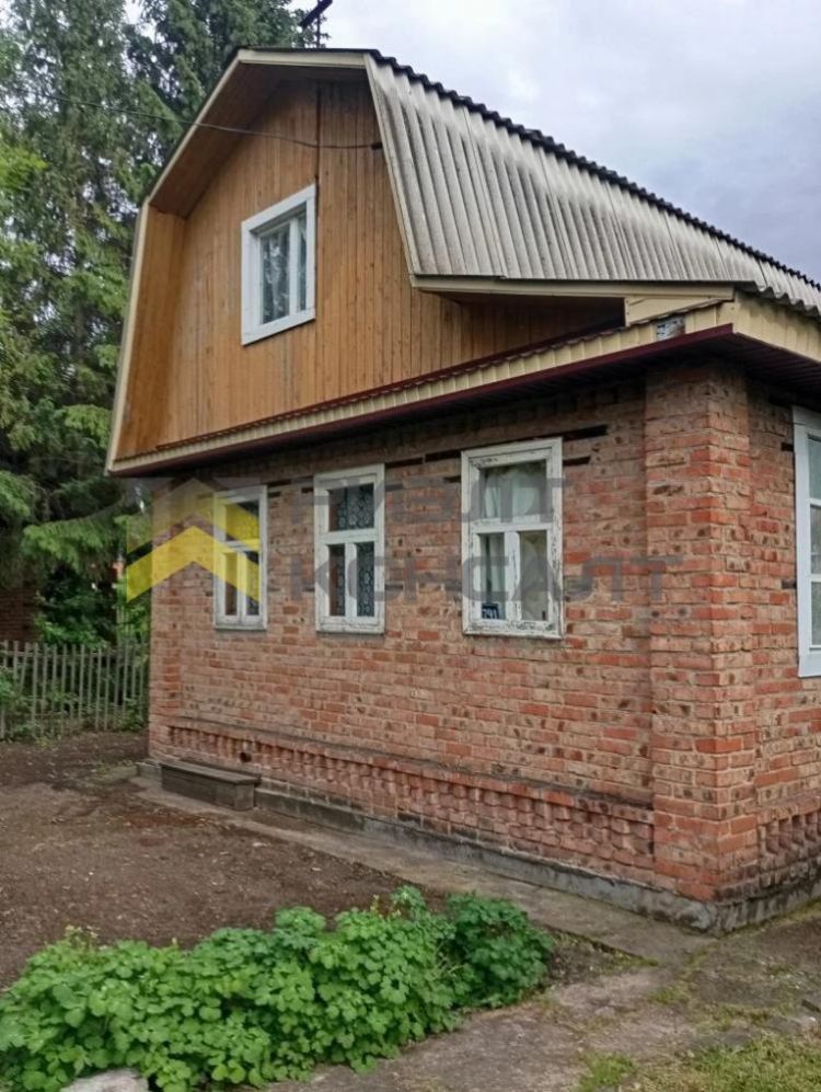 Дача, 36м², 5 соток, 2 этажа, 3 комн., стены: Кирпич